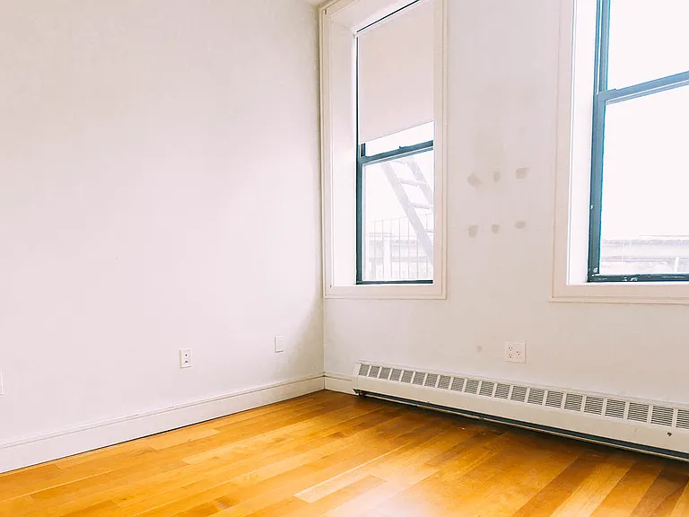 293 Irving Ave #4R — Photo 7