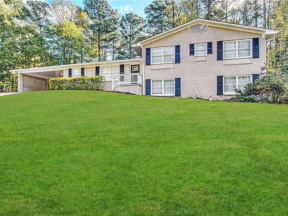 2nd image of 3030 Golden Dr