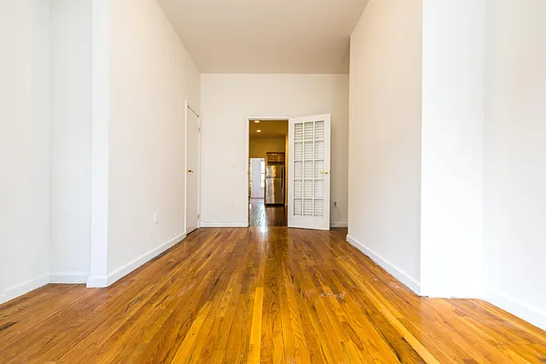 Rented by Nooklyn NYC LLC | media 42