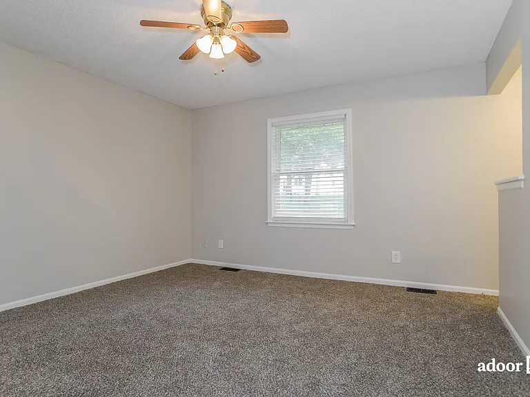 10447 N Cherry Dr — Photo 14