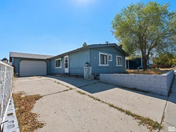 392 Traci Ln, Mound House, NV 89706