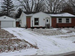 1817 Wisteria Rd, Rockford, IL 61107