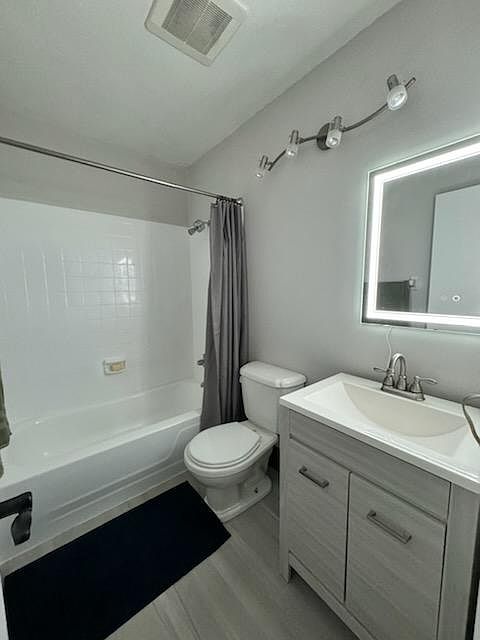 1st image of 136 W America St