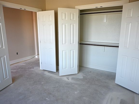 3rd image of 4056 Hope Dr