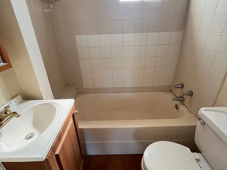 2301 N Northway Ave — Photo 17