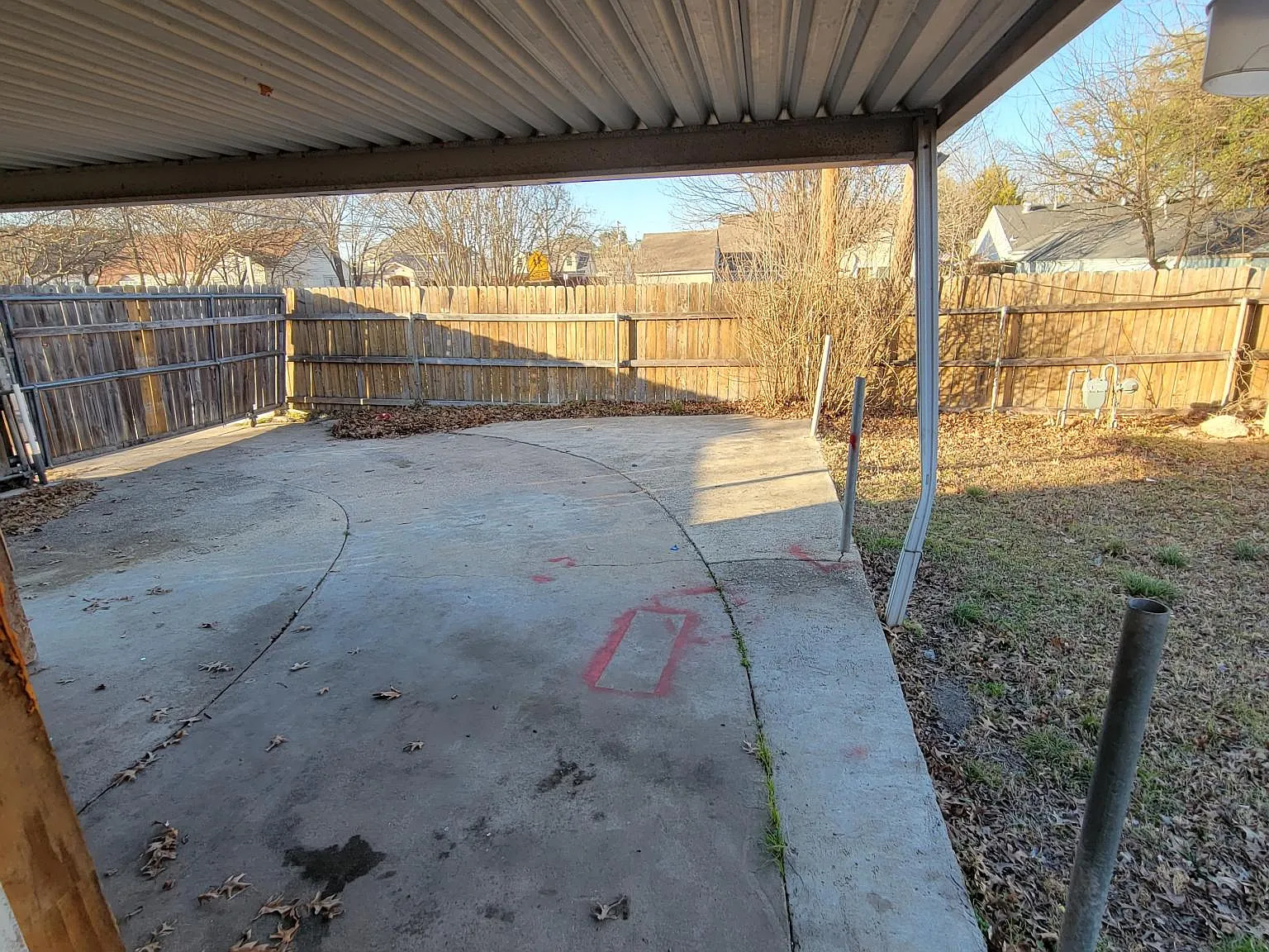 1327 Mountain Lake Rd — Photo 2