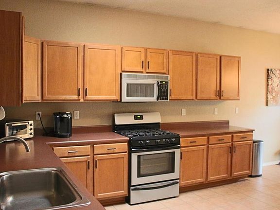5th image of 3915 Desert Sage Ct NW
