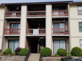 1453 Summergate Pkwy, Saint Charles, MO 63303