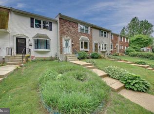 341 N Mount Vernon Cir, Bensalem, PA