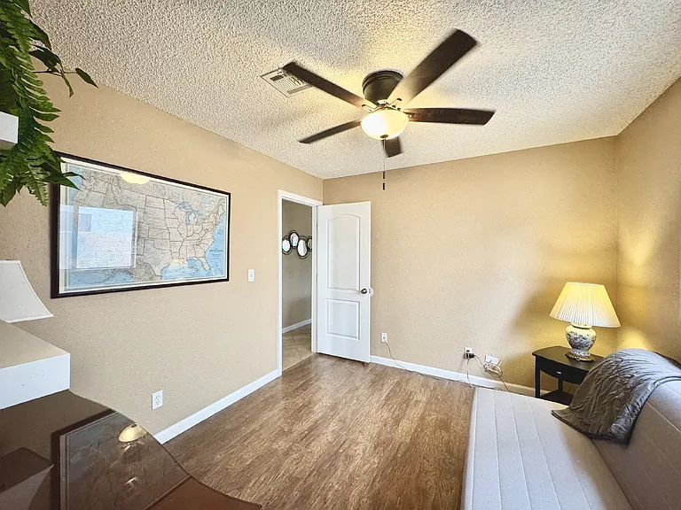 525 Tabony Ave — Photo 14