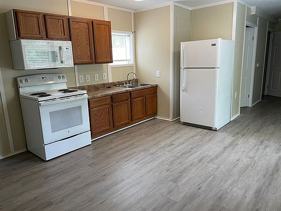 5th image of 1018 Alandale Pl SE