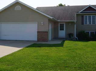 615 2nd Ave NE, Plainview, MN 55964