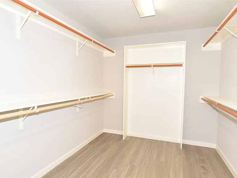 6807 Turtlewood Dr — Photo 16