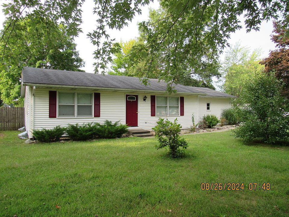 1st image of 5625 Newhaven Dr