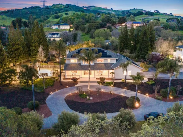 21690 Calero Creek Ct, San Jose, CA 95120
