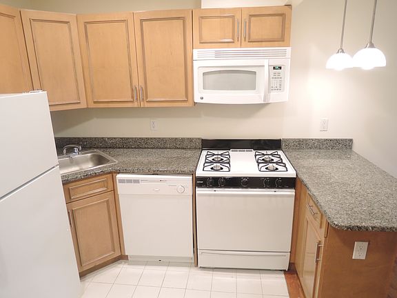2nd image of 3617 32nd St