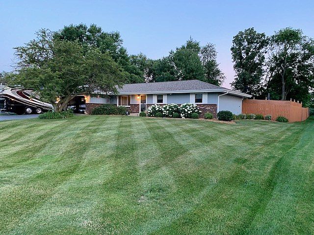 1st image of 3371 Shelburne Dr