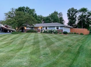 3371 Shelburne Dr, Rockford, IL 61109