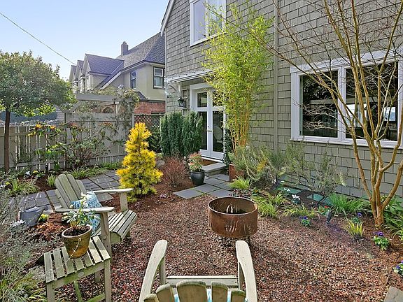 Welcoming spaces and professionally designed and maintained landscaping.