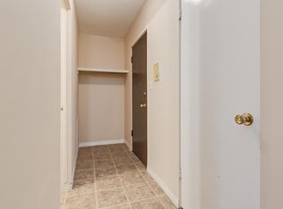 4822 54th St #1428599, Red Deer, AB T4N2G6