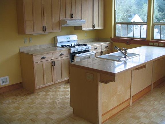 4th image of 1670 Leatherwood Dr