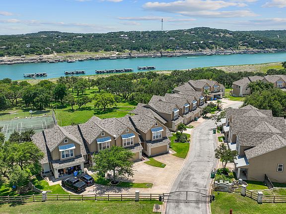 4th image of 20905 Waterside Dr