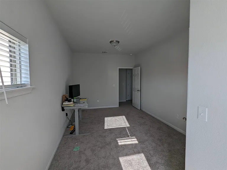 105 Durmont Pass — Photo 18