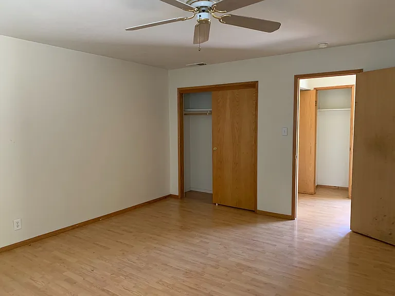 301 Arlen Dr — Photo 5