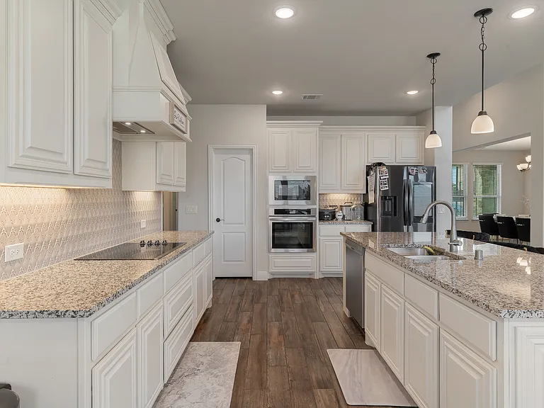 3825 Honey Grove Dr — Photo 19