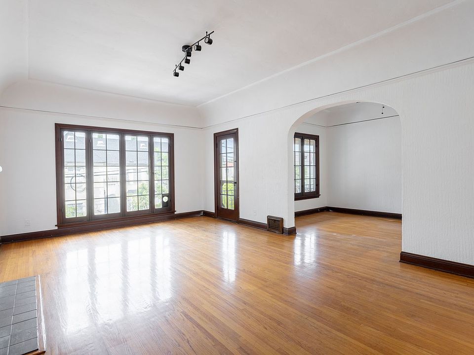 1st image of 650 S La Jolla Ave #660