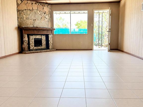 3rd image of 13175 Santa Ysabel Dr