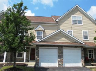 52B Lower Ridge View Cir, East Stroudsburg, PA 18302