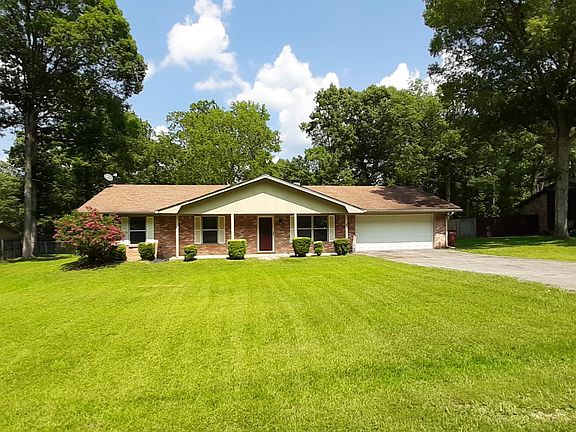 2nd image of 407 Pine Cir