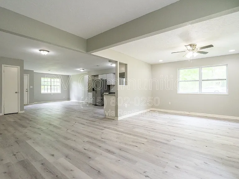 9196 White Oak Dr — Photo 8