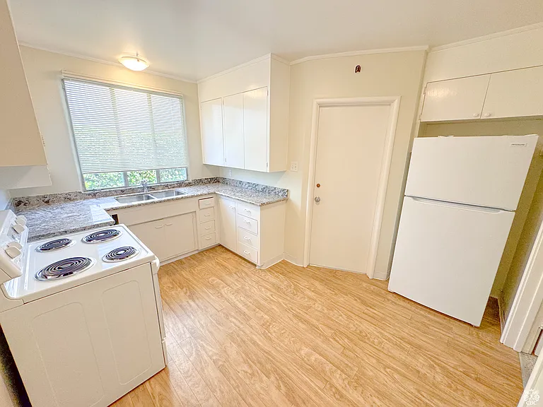 24 Baytree Way #2 — Photo 6