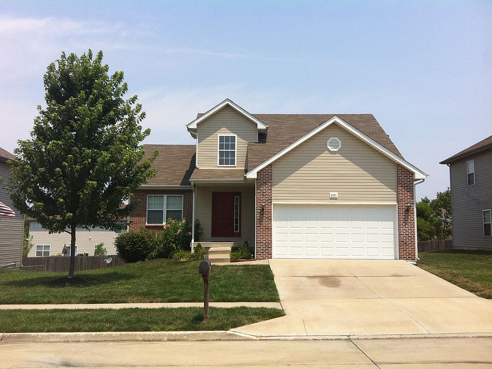 2nd image of 2201 Bay Brook Dr