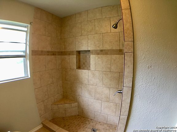 5th image of 7806 Mertz Dr