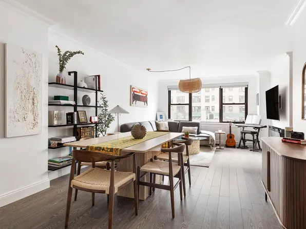 301 East 69th Street image 1 of 15