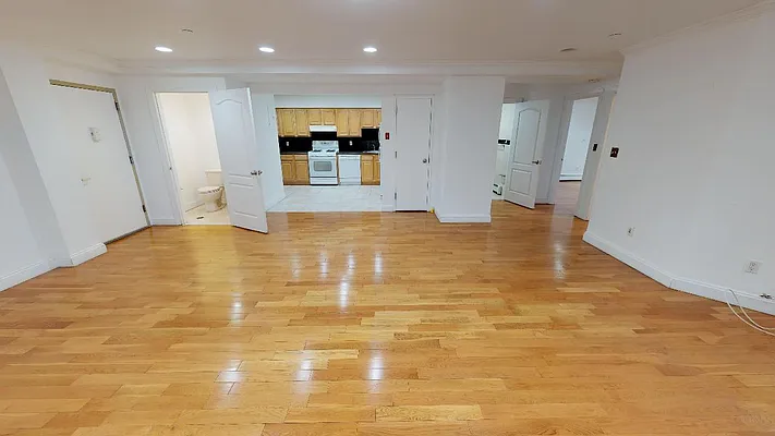 Sold by Metro Garden Realty NYC | media 12