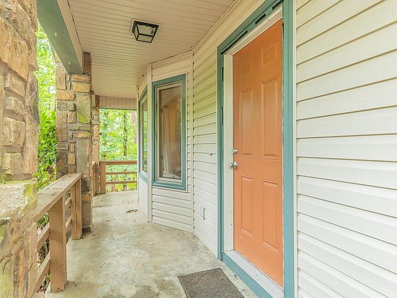 3rd image of 14 Hidalgo Dr