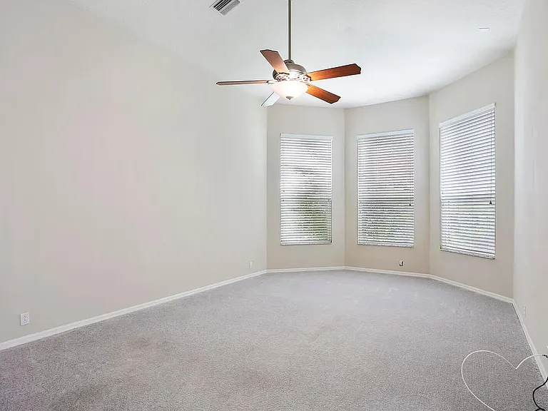 19841 Strathmore Pl — Photo 8