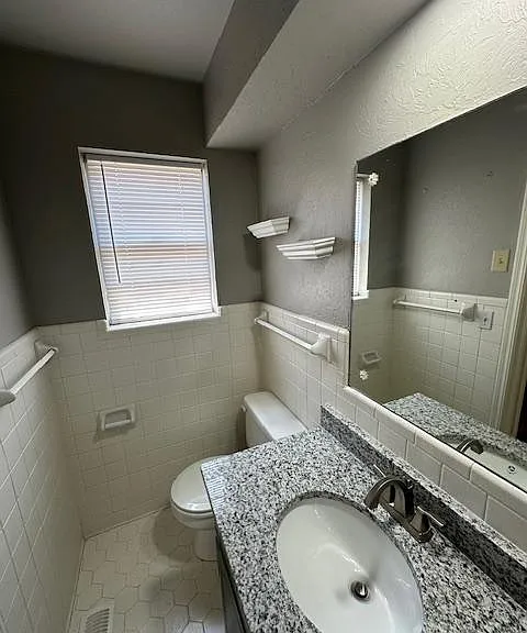 6020 N Meridian Pl — Photo 11