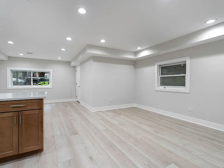 1624 N Bell Ave #G — Photo 6