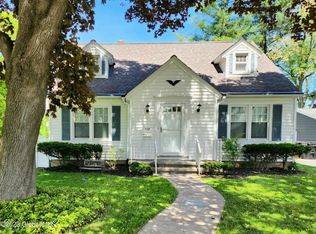 622 Charles St, Glenville, NY 12302