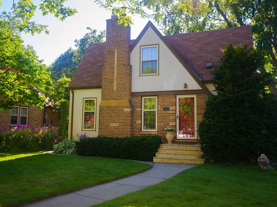 www.5624Bloomington.com