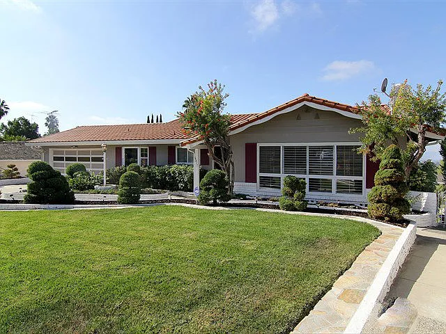 14817 E Hills Dr photo 1