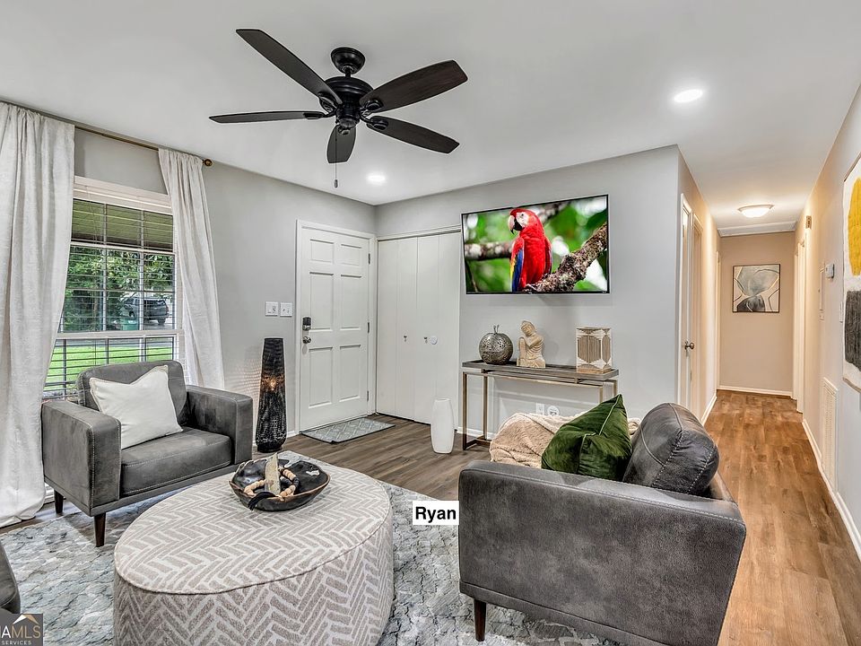 1st image of 4589 Ryan Rd