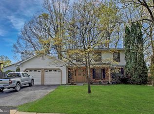 9131 Rockefeller Ln, Springfield, VA 22153