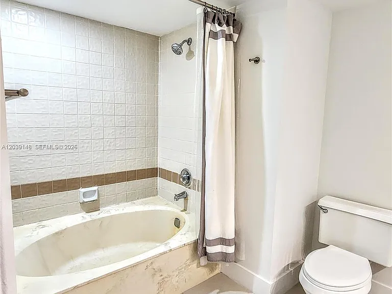 18181 NE 31st Ct #1910 — Photo 12