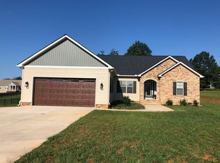 166 Staffordshire Dr, Statesville, NC 28625